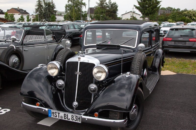 Horch Treffen Hanau 29.05.2015_006.jpg